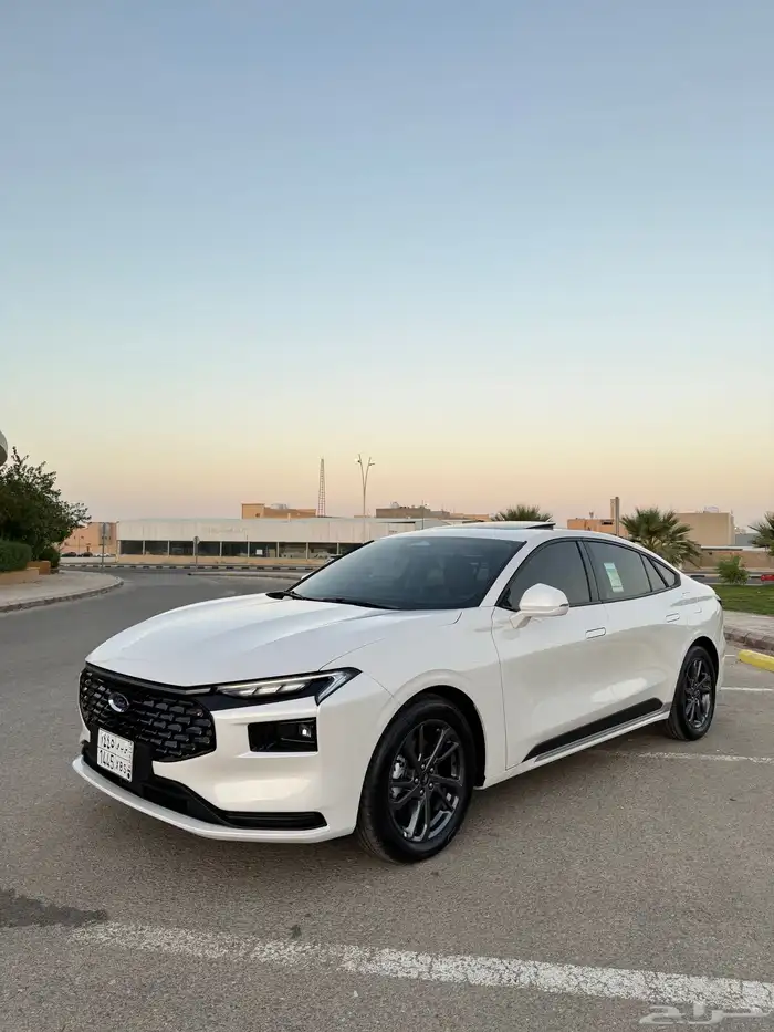 فورد تورس 2025 ترند نص فل 25