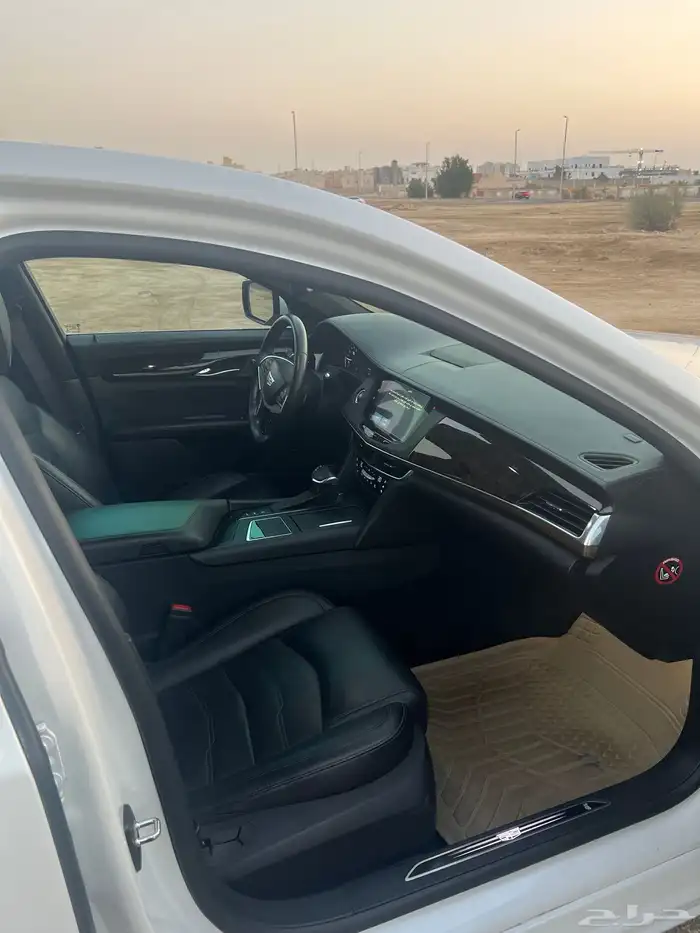 كاديلك CT6 سيارة مخزنة للبيع 14