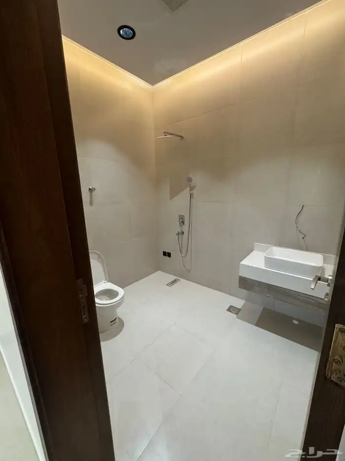 للبيع شقق تمليك أرضي مدخل مستقل خميس مشيط حي الحسام 17