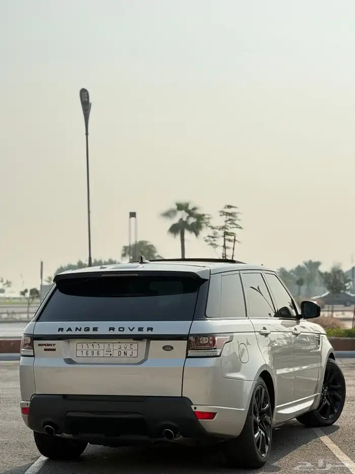 RANGE ROVER 38