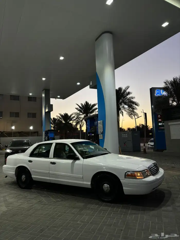 فورد عداد قليل وسعر مميز 15