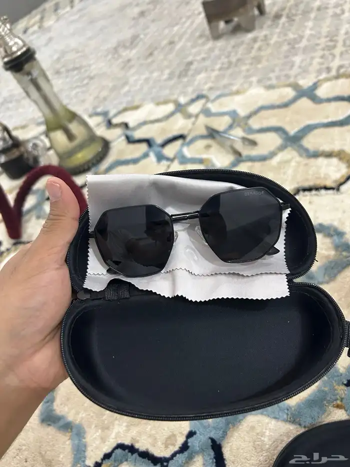 نظارة شمسية ماركة معروفه جديده لم تلبس شراء قبل ساعه 2