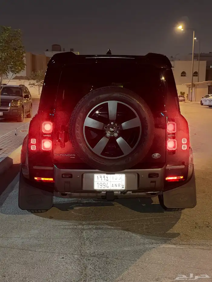 ديفندر 2022 18