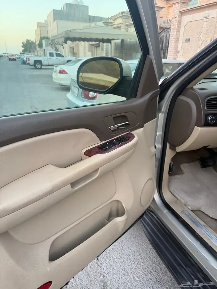 يوكن 2009 نظيف جدا بدي وكاله 21