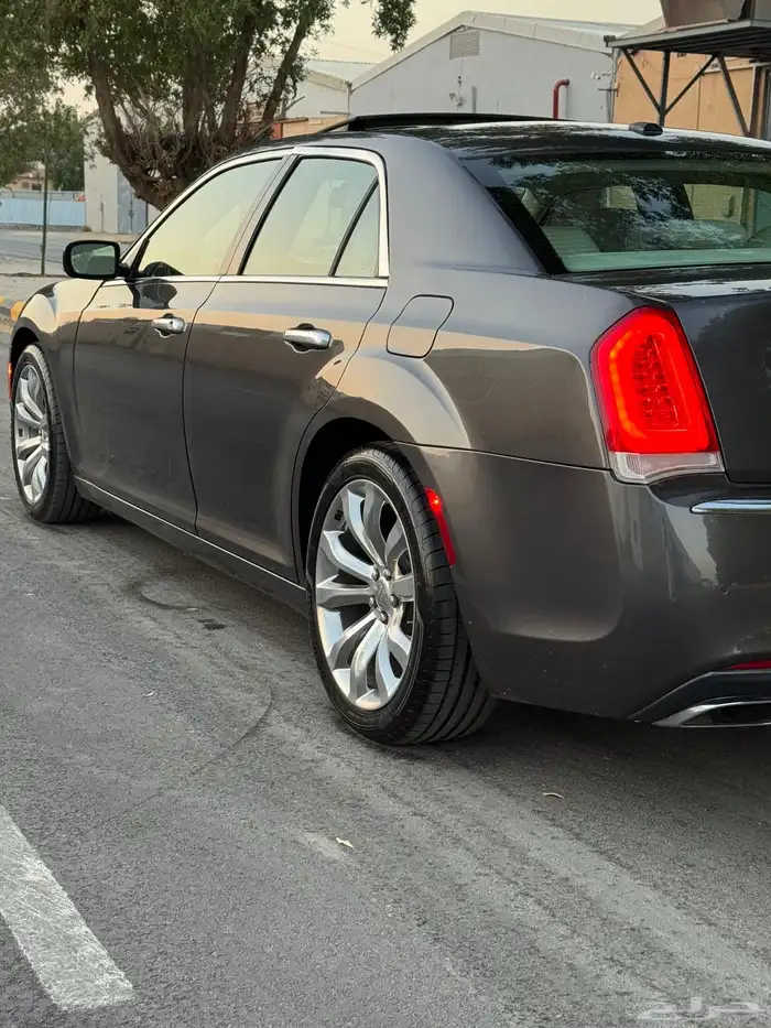 كرايسلر 2016 فل كامل هيمي 8V 11