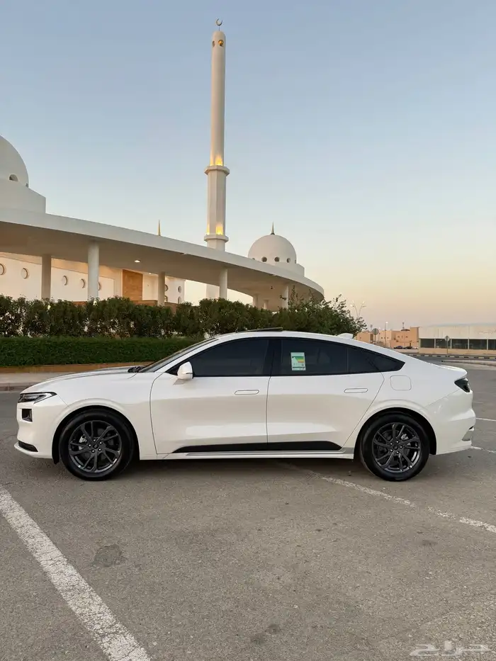فورد تورس 2025 ترند نص فل 23