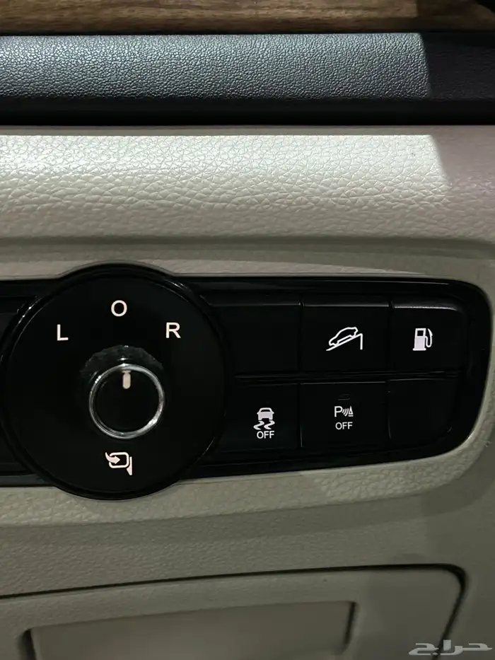جاك GAC GS8 2019 فل كامل فتحه سقف عائلي ثلاث صفوف 19