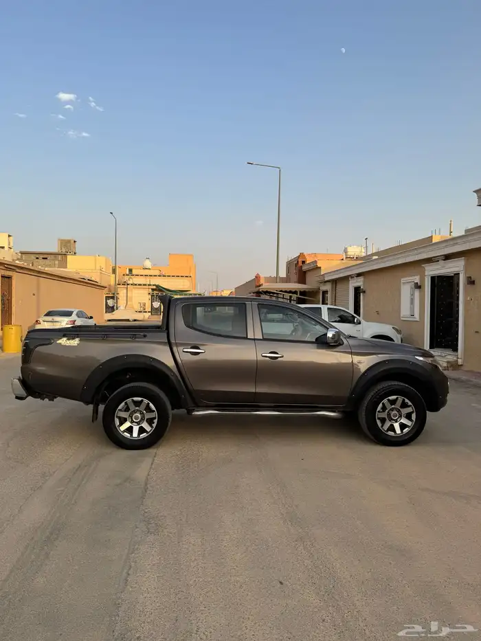 متسوبيشي L200 غمارتين دبل 2018ديزل نظيفه جدا 7