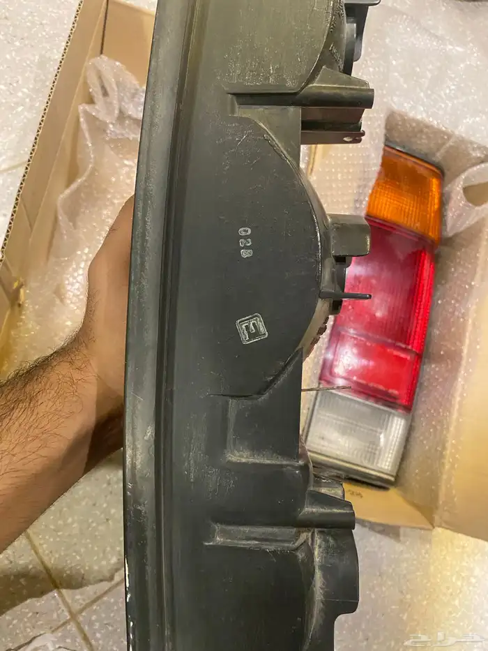 اسطبات ددسن أصلية بالكرتون 1