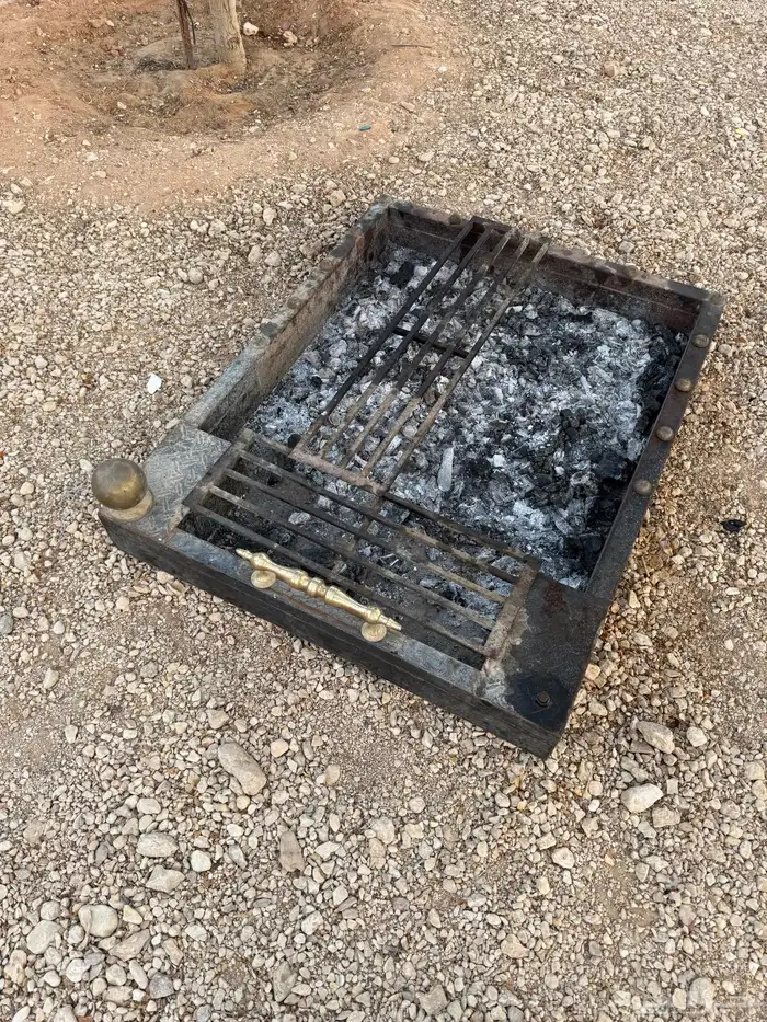 وجار مشب نظيف شرط 0