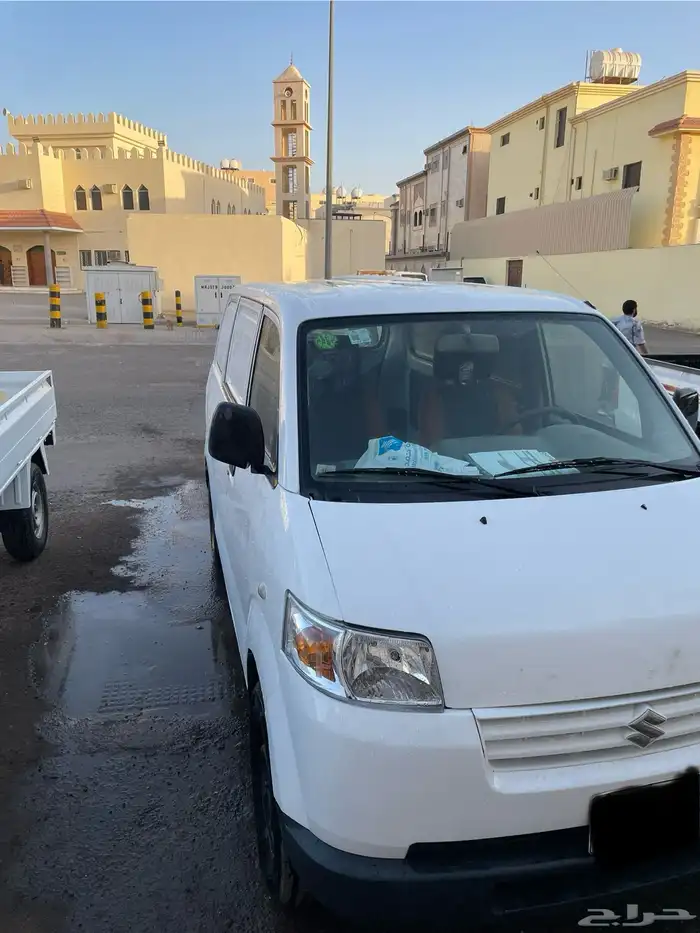 فان باص سوزوكي نظيف للبيع 3