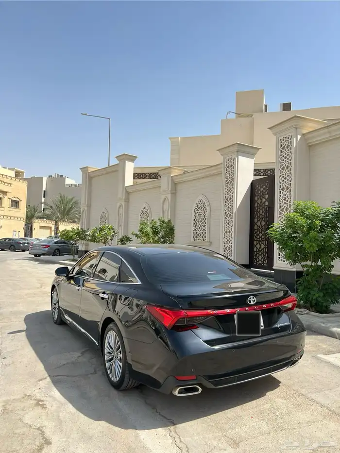 افالون بريميوم 2022 اسود 3