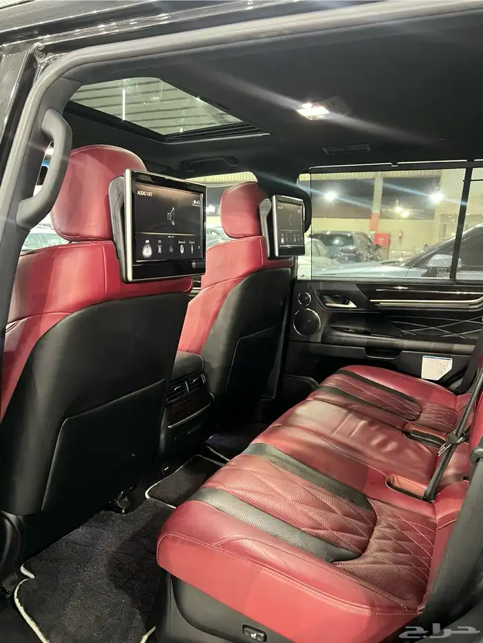 جيب لكزس LX570 2019 بلاك اديشن ( الوكيل عبداللطيف جميل ) 7