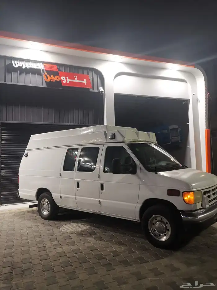 فورد فان E350 0
