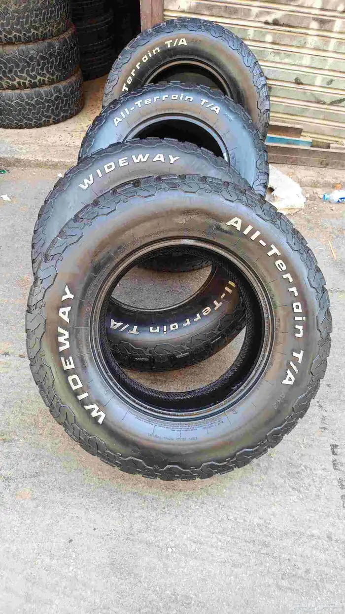 كفرات مستعمل نص حجري ودواي مقاسها 285 70 17 8