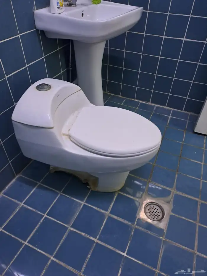 كرسي حمام مستعمل للبيع 0