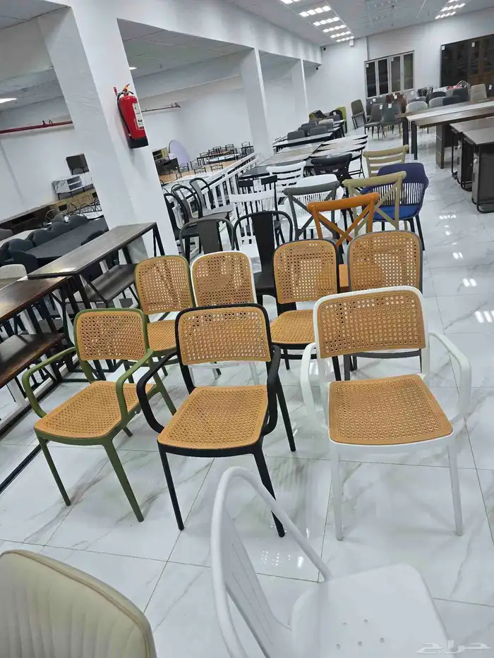 كراسي فايبر كراسي بلاستيك 4