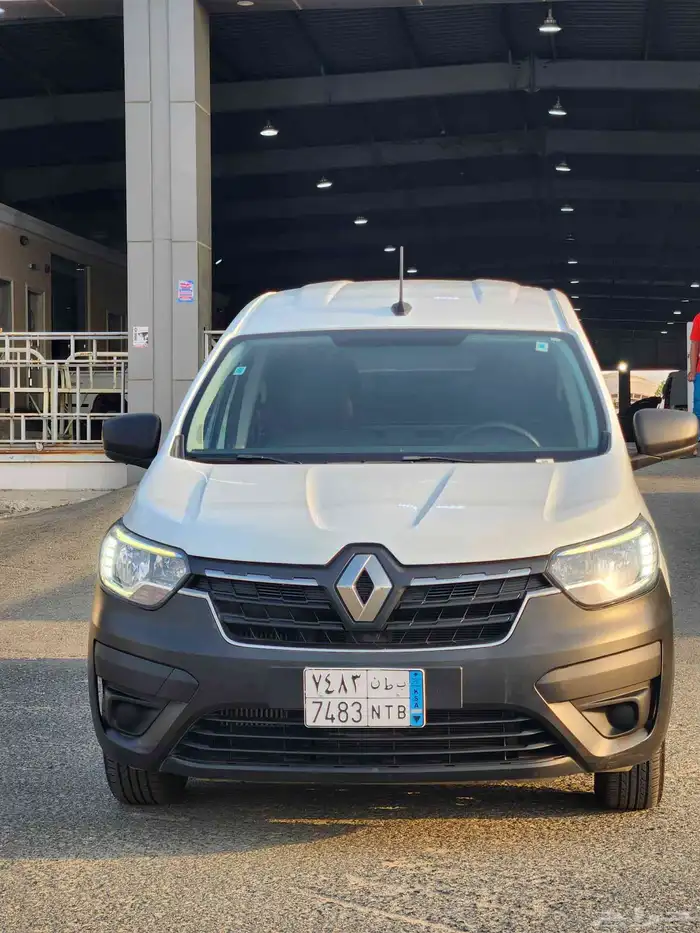 رينو فان اكسبريس 2024 4