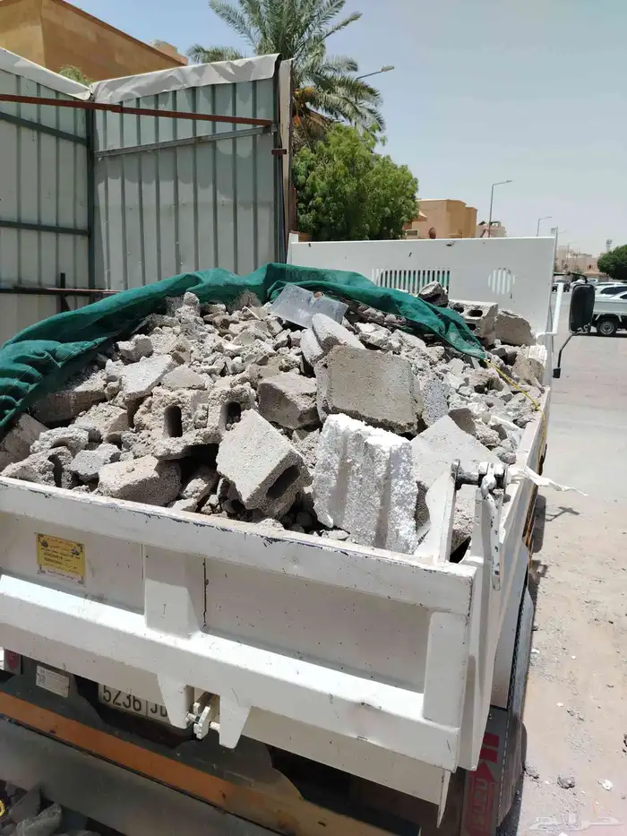 دينا قلاب نقل مخلفات ومواد بناء 0