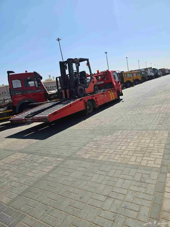 رافعات شوكيه للايجار وجميع المعدات بجميع الاحجام 4