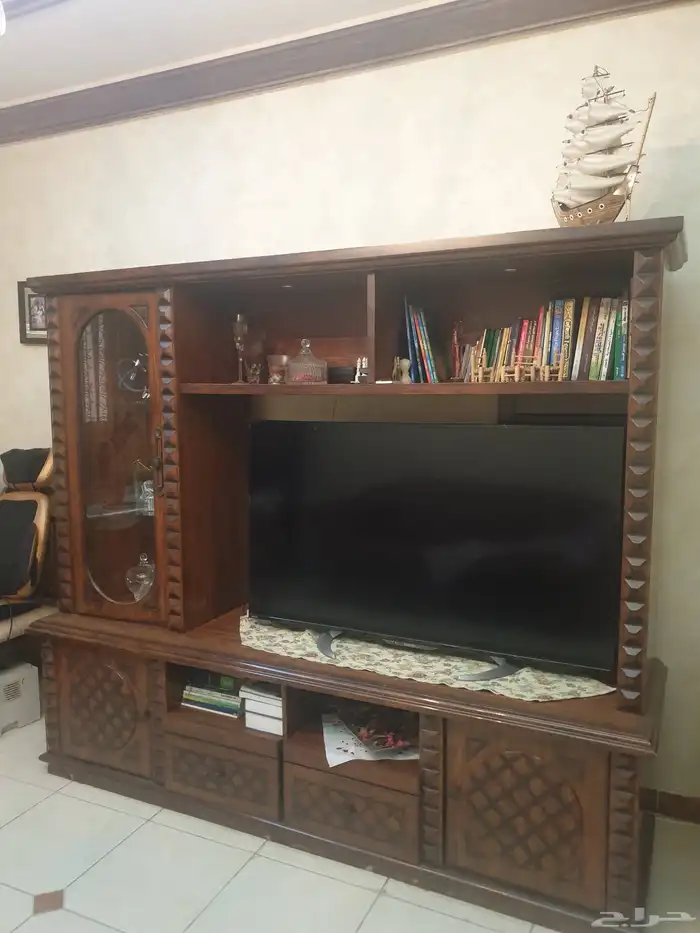 للبيع مكتبة تلفزيون 2