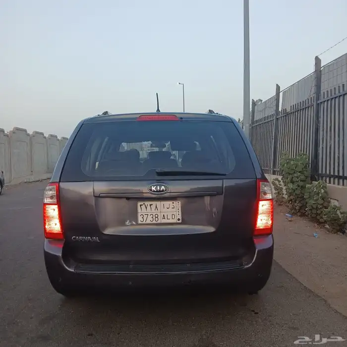 كيا كارنيفال 2013 3