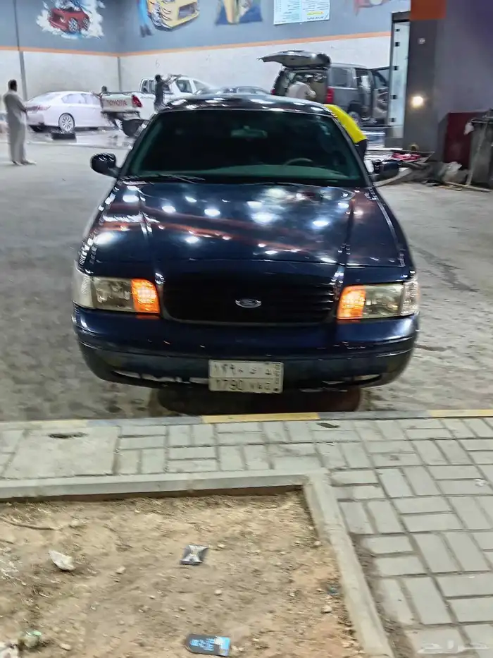 فورد فكتوريا أمريكي نظيف موديل 1999 2