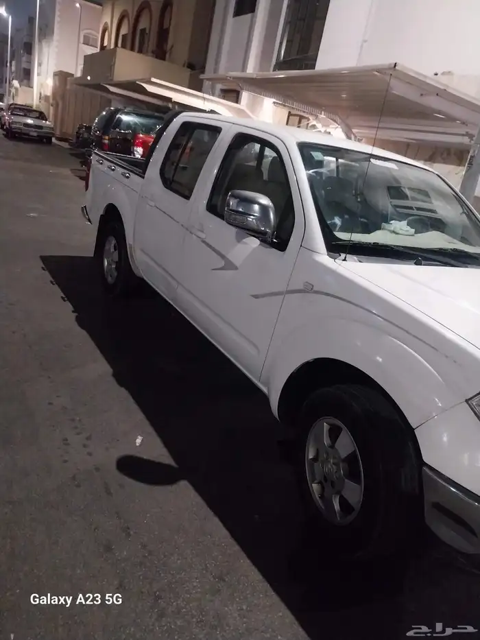Nissan Navarra 2010 5