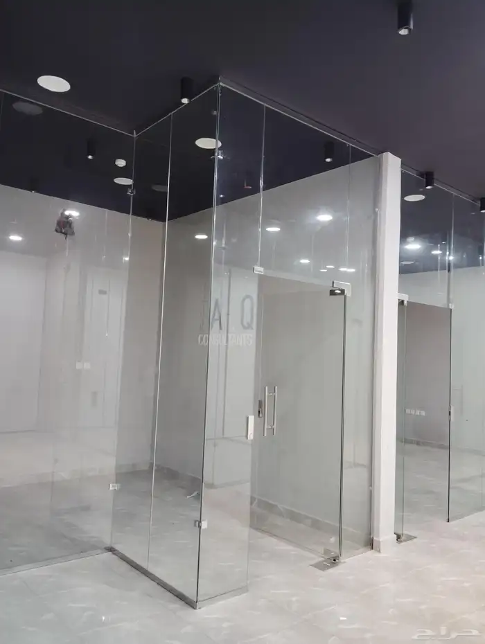 قزاز للبيع راكب في صاله 3