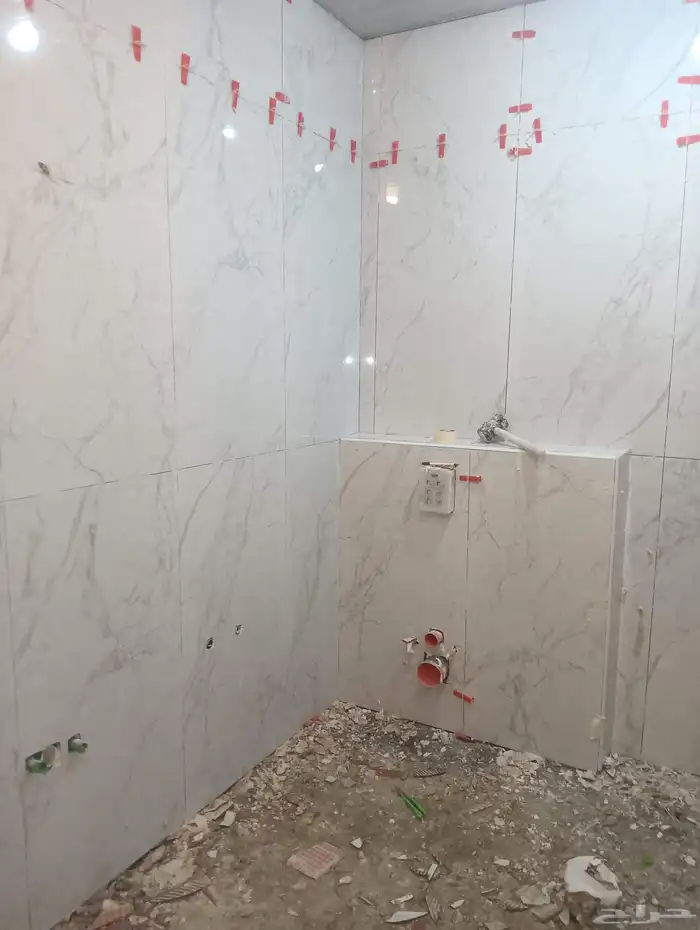 معلم مقاول سيراميك بوسلان الواح ورخام مبلط ترميم 0