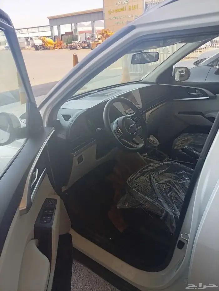 كيا كارينز LX موديل 2025 وارد الجبر 6