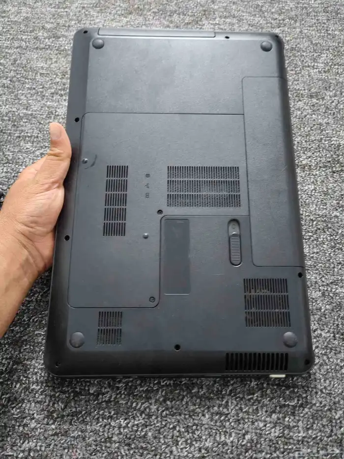 لاب توب hp نظيف شغال على الشرط 1