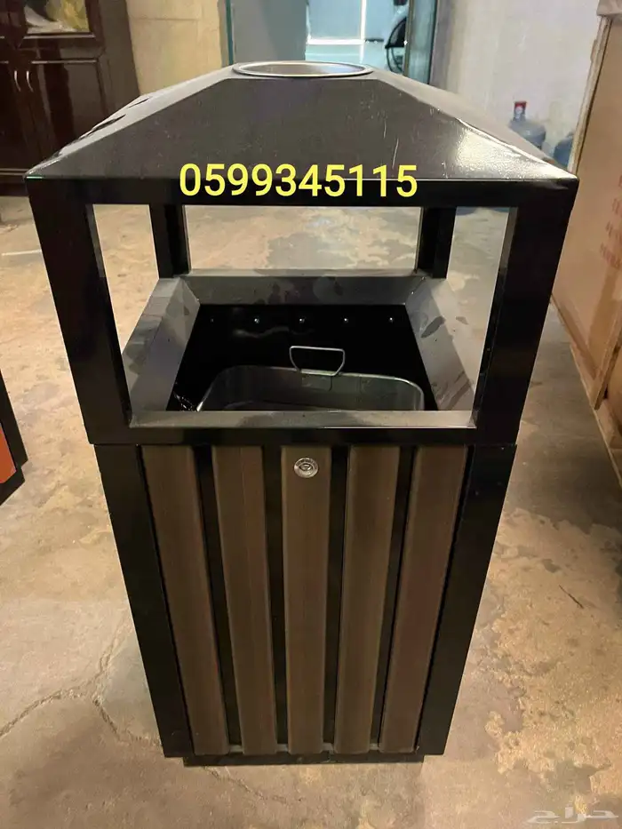 سلات مهملات مدرسة ملعب بادل حدائق كلية مشفى مول مقهى مطعم 7