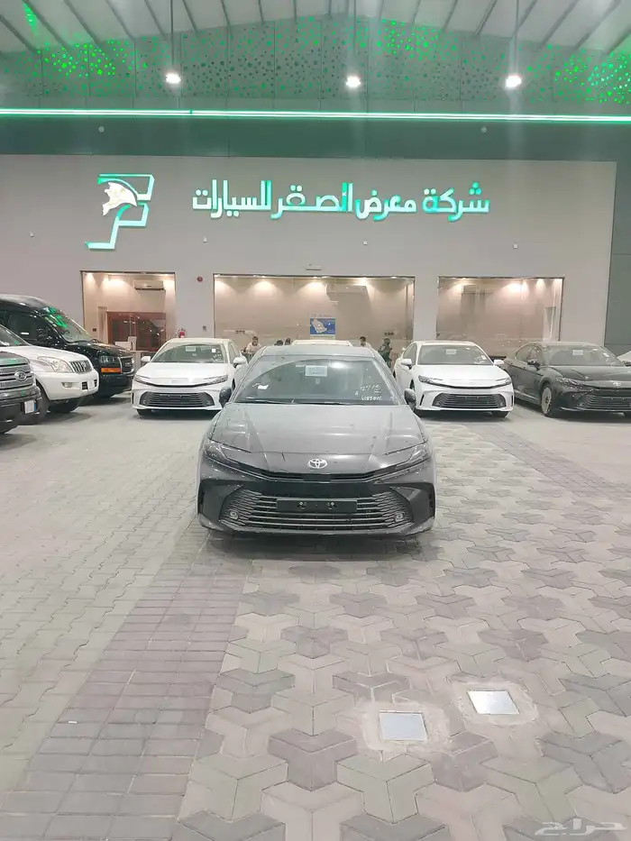 كامري هايبرد E موديل 2025 0
