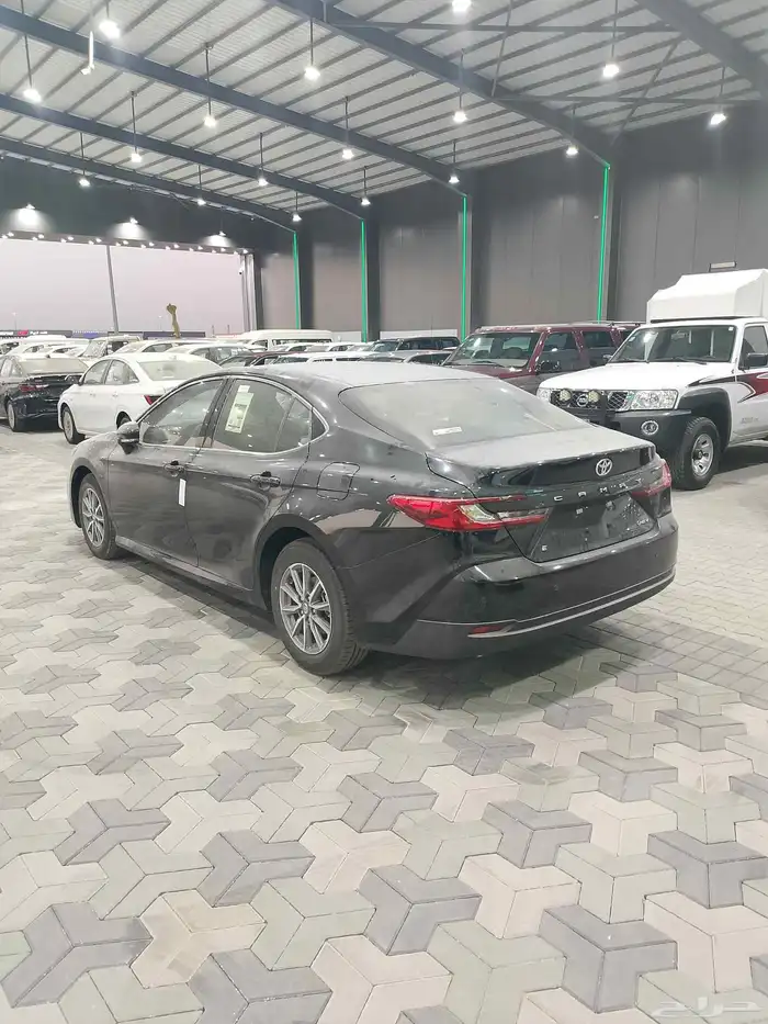 كامري هايبرد E موديل 2025 5