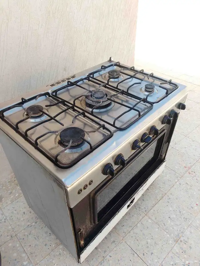 فرن شغال خامس عيون للبيع 0