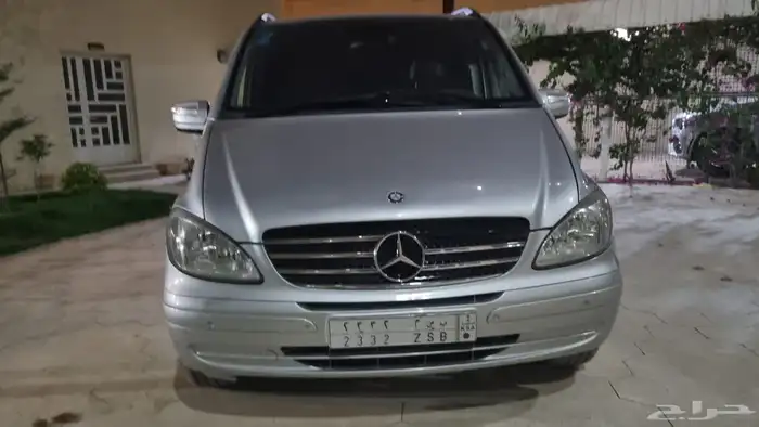 فان مرسيدس 2010 11