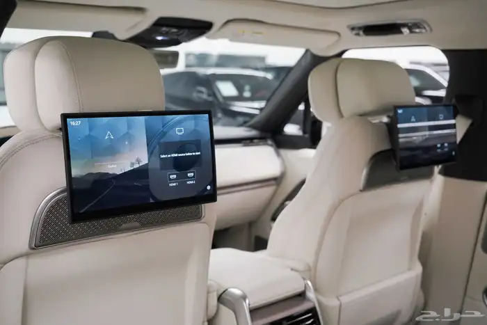 2025 Range Rover P530 Autobiography V8 جديد اصفار 6