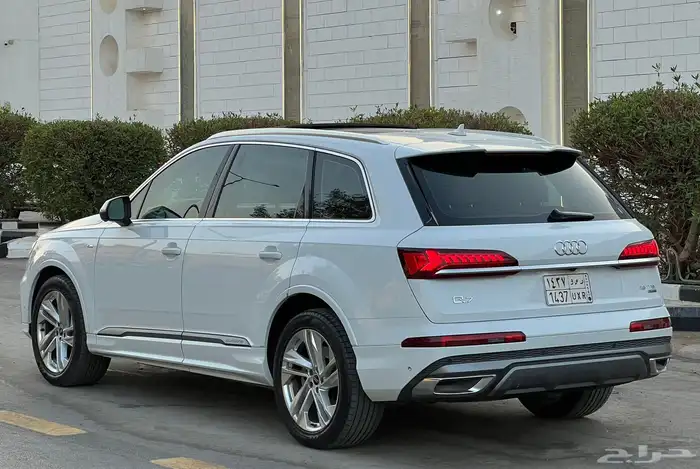 اودي Q7 2022 (بحالة ممتازة) 5