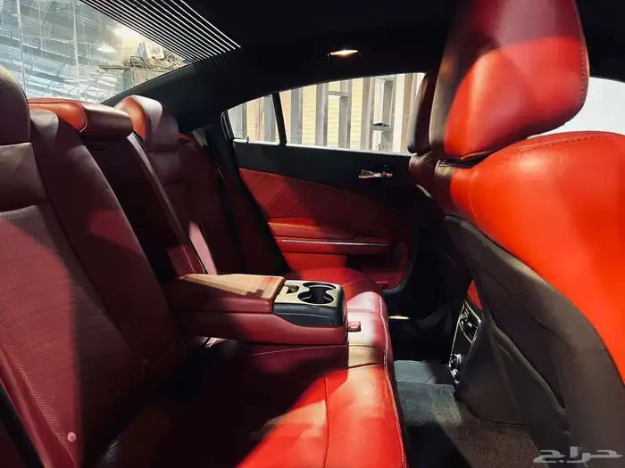 تشارجر 2014 RT v8 نظيف وبحاله ممتازه 13