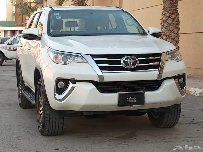 تويوتا فور شنر 2020 GX بنزين 4 سلندر دبل اوتوماتيك نظيف جدا 1