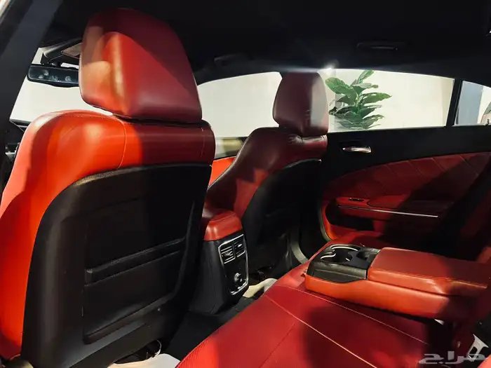 تشارجر 2014 RT v8 نظيف وبحاله ممتازه 12