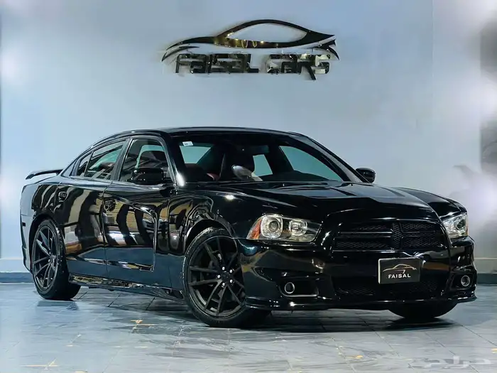 تشارجر 2014 RT v8 نظيف وبحاله ممتازه 0