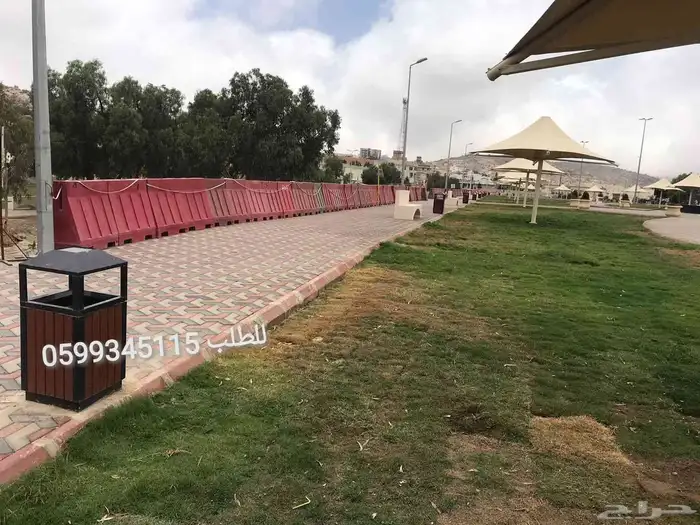 سلات مهملات مدرسة ملعب بادل حدائق كلية مشفى مول مقهى مطعم 5