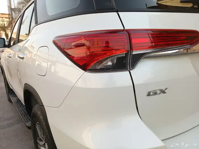 تويوتا فور شنر 2020 GX بنزين 4 سلندر دبل اوتوماتيك نظيف جدا 12