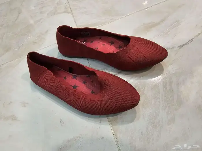 حذاء نسائي جديد من سكيتشرز مقاس 41 2