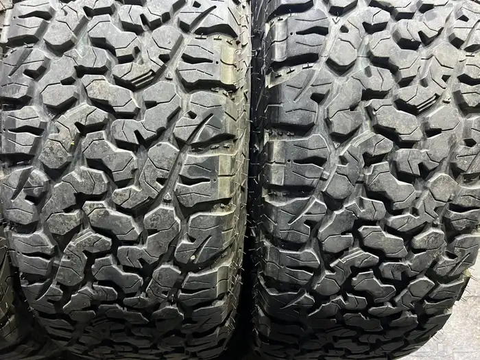 جنوط برايد مع كفرات ودواي نص حجري مقاس 285 70 17 3