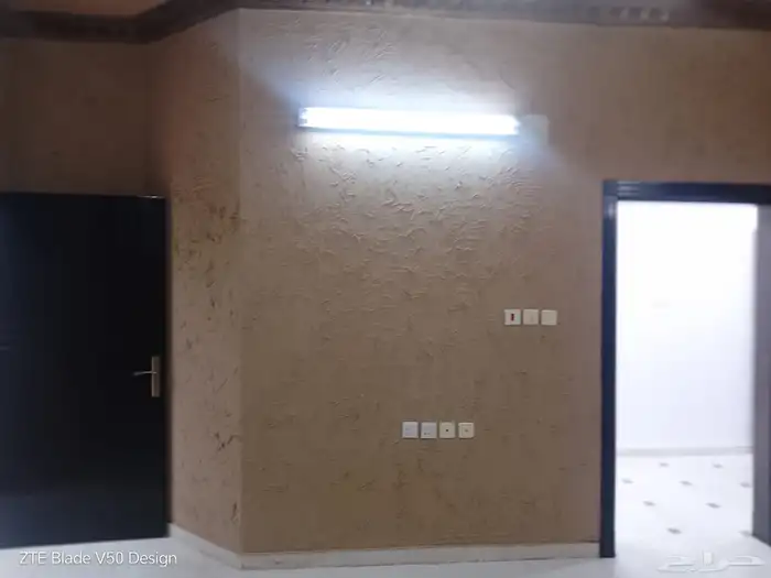 الان للبيع فله دور وثلاث شقق مميزة 3