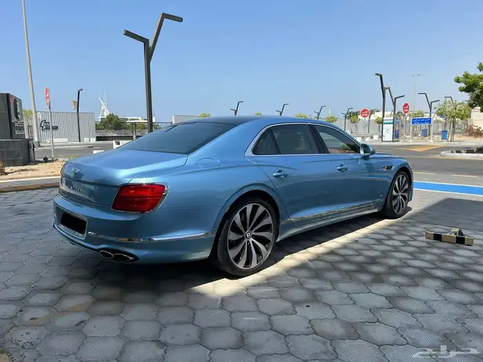 بنتلي فلاينج سبير 2022 V8 17