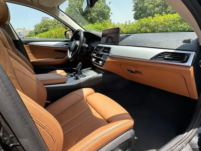 BMW 520 2023 السعر 123000 الف 19